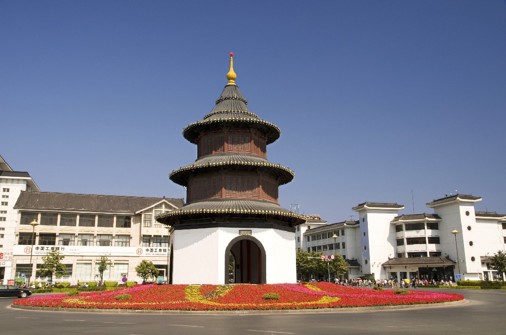 深化产学研合作，共促新材料发展——扬州市科技局领导携优秀企业代表团莅临易净星参观交流
